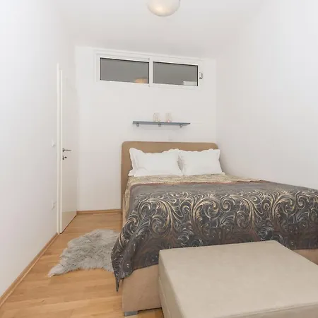 Apartament Long