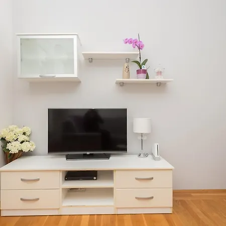 Apartament Long *